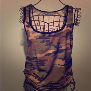 Camo tank